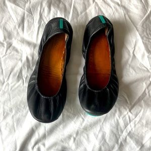 Matte black Tieks
